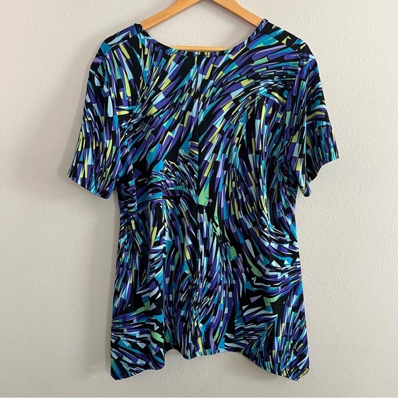 Collections ETC Tunic Top Asymmetrical Waterfall Short Sleeve V-neck - Picture 2 of 5